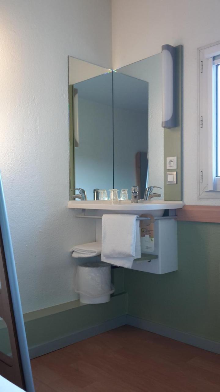 Ibis Budget St Gratien - Enghien-Les-Bains Сен-Гратьян Номер фото